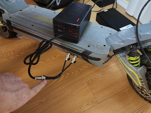 Electric Scooter Fast Charger ( 60v / 72v )