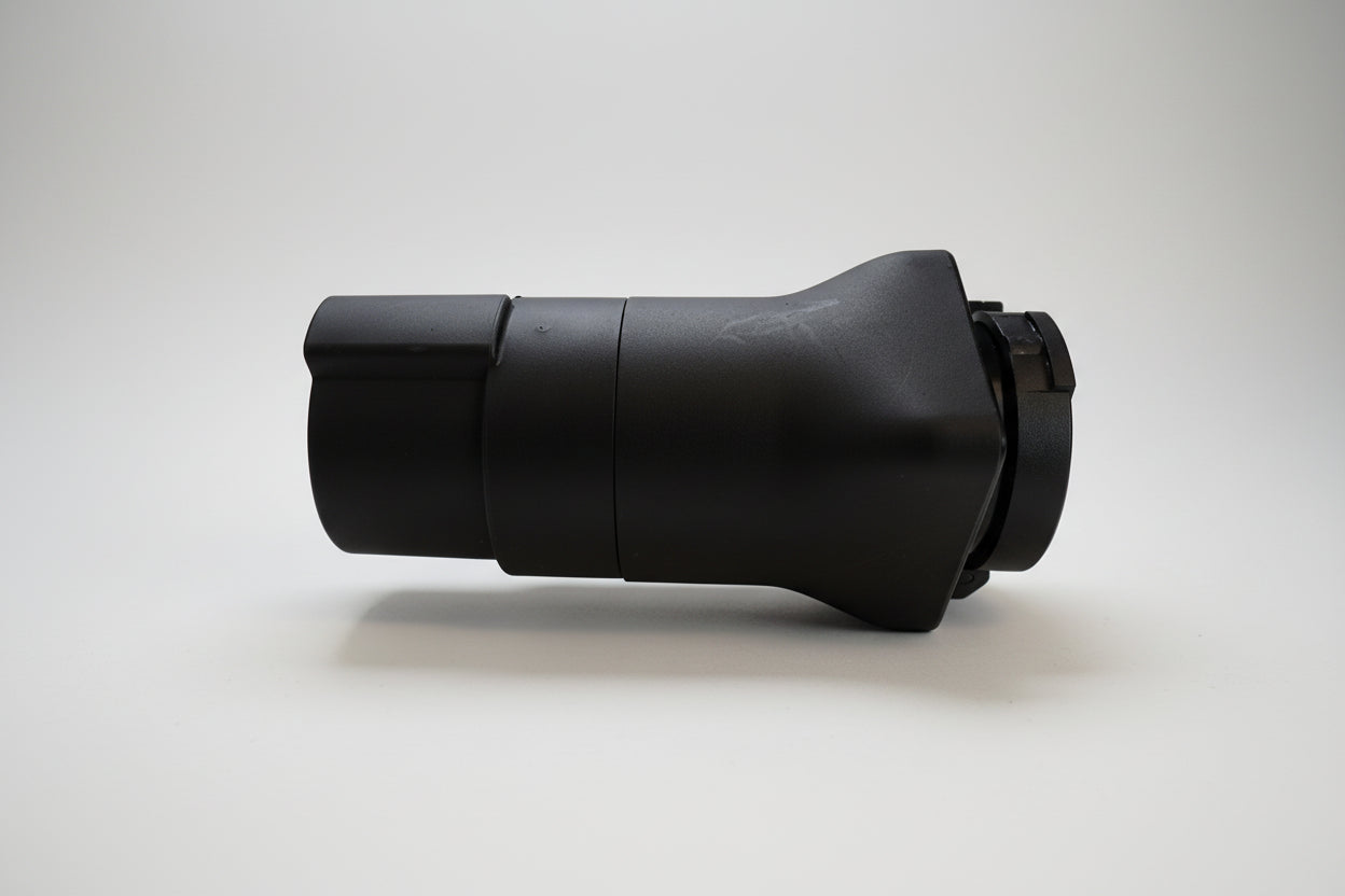 L2 Fast Charging Adapter image 3