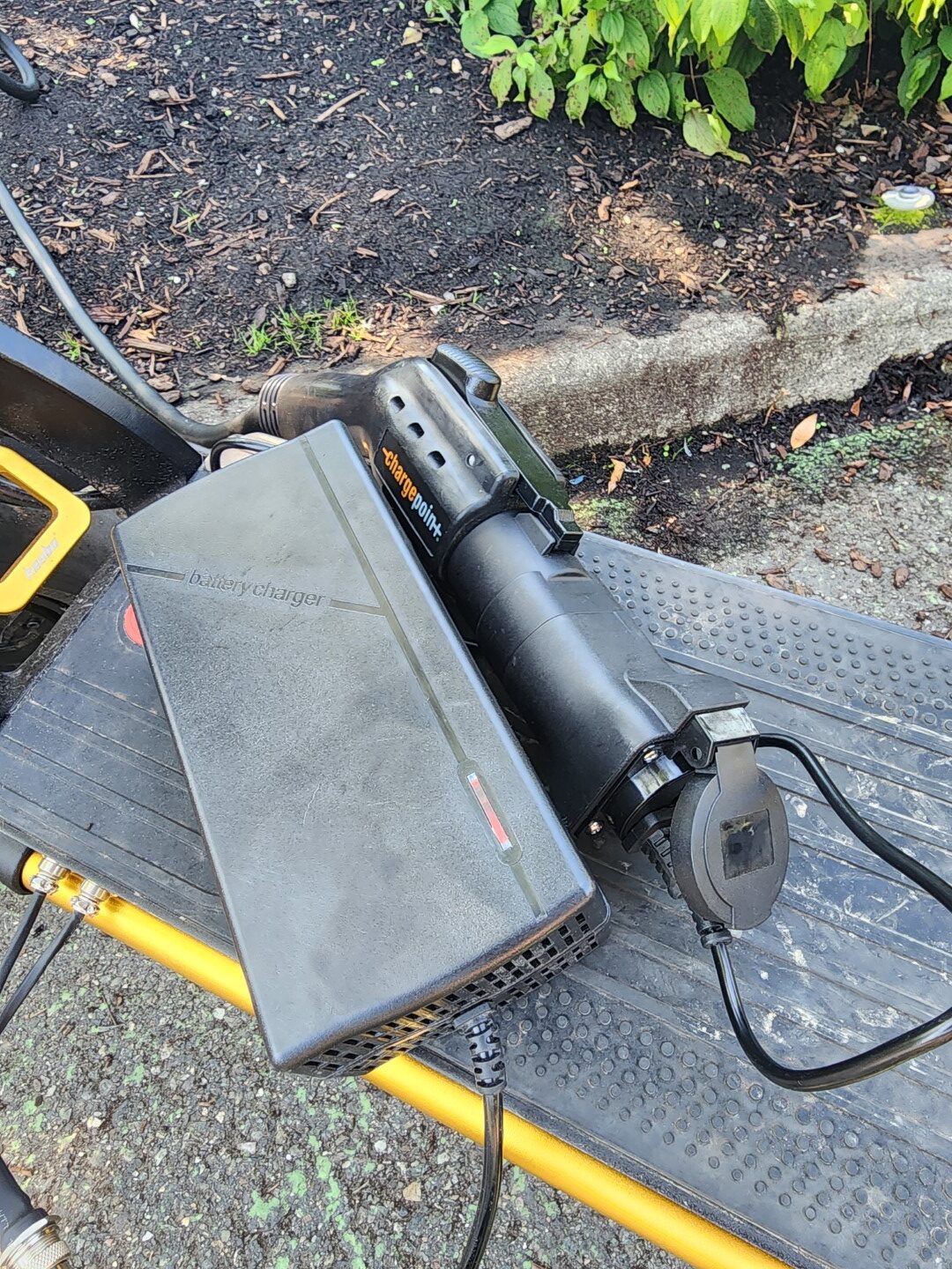 L2 Fast Charging Adapter image 5