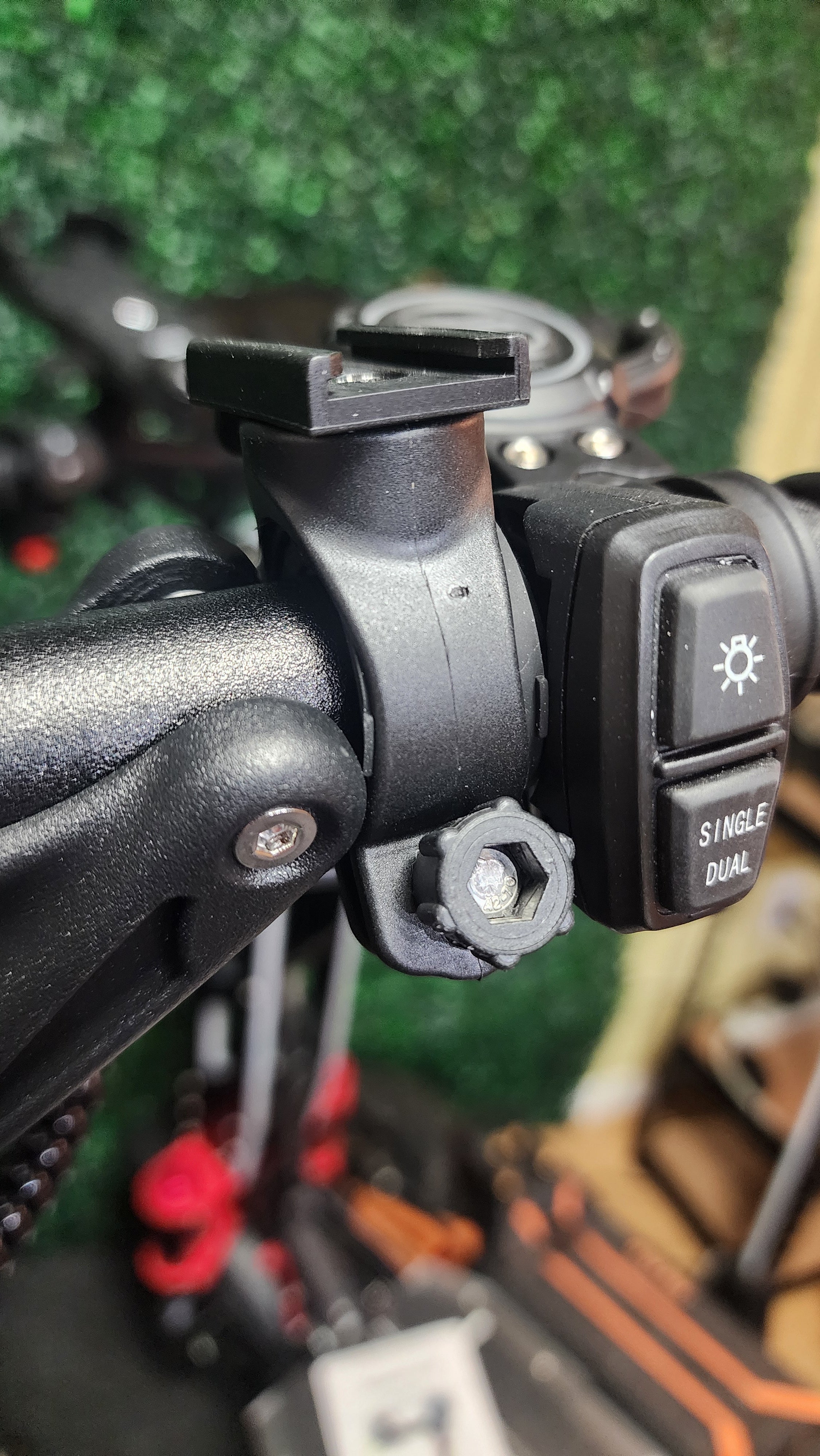 FireLight L2000 Mounts