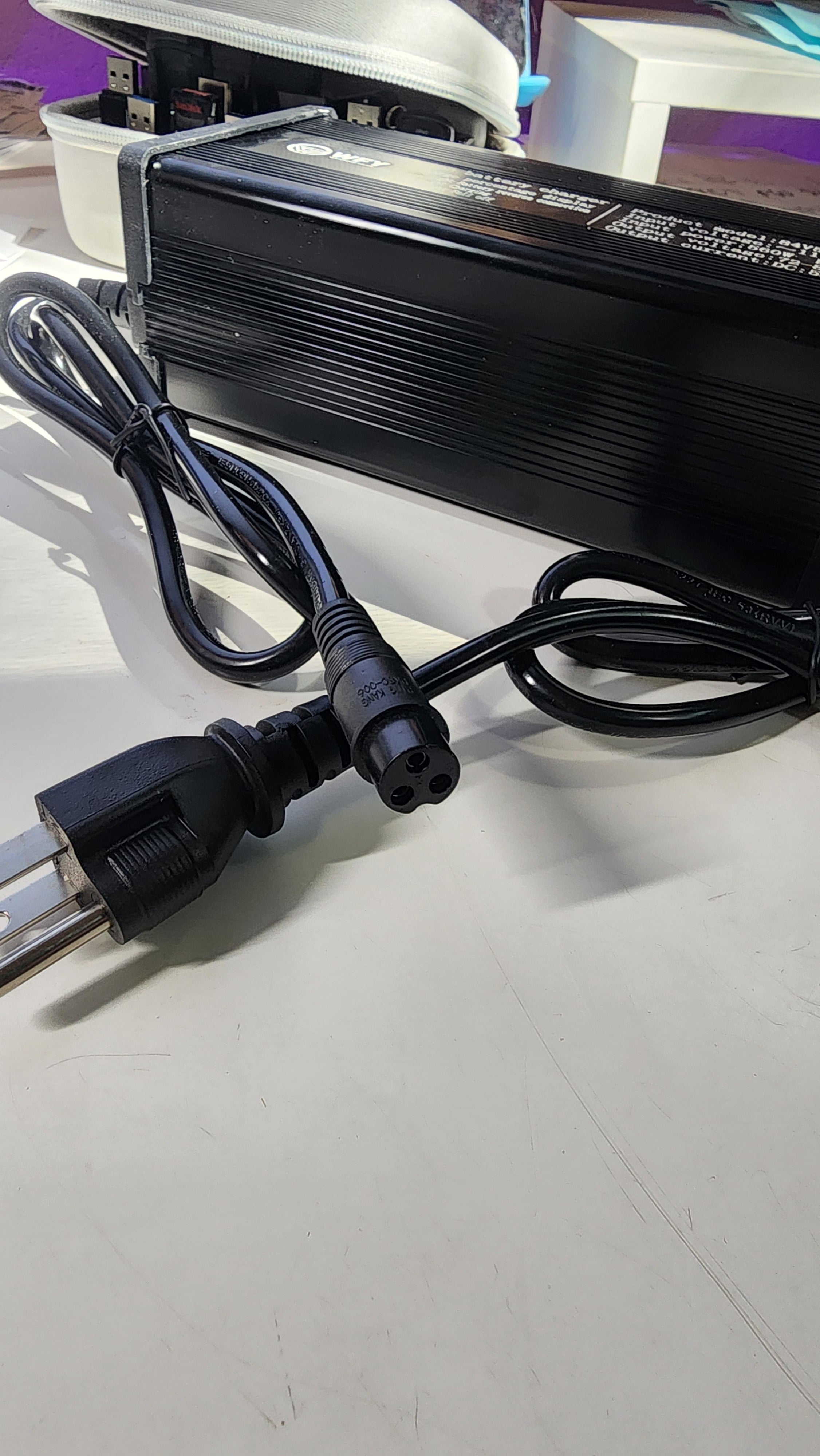 Electric Scooter Fast Charger (72v)